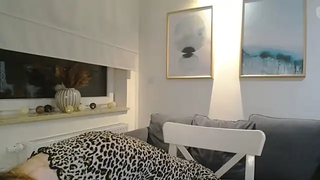 JulietteDiamond online show from 02.23.25