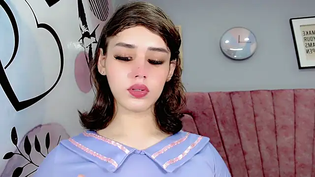 Snapshot of ValeriaAguilar chatting on 12.03.24 ValeriaAguilar online show from 12.03.24