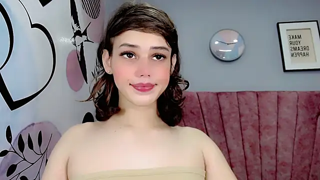 Snapshot of ValeriaAguilar chatting on 12.06.24 ValeriaAguilar online show from 12.06.24