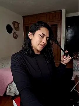 Thaliacooper  online show from 03.06.25