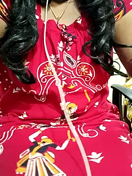 Snapshot of Aishu-tamil09 chatting on 03.02.25 Aishu-tamil09 online show from 03.02.25