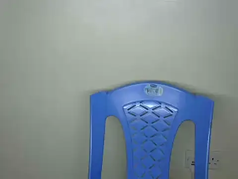 Snapshot of sweet-petite chatting on 12.30.24 sweet-petite online show from 12.30.24