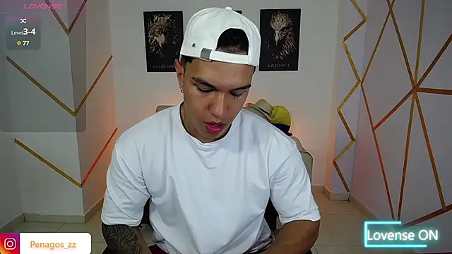 Snapshot of Taylor_John chatting on 02.19.25 Taylor John online show from 02.19.25