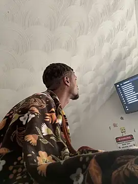 Snapshot of rayyymack chatting on 01.05.25 rayyymack online show from 01.05.25