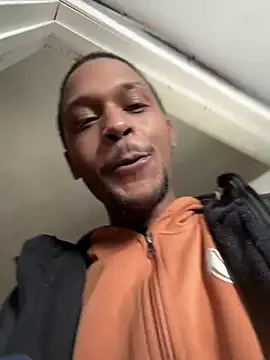 Snapshot of rayyymack chatting on 02.07.25 rayyymack online show from 02.07.25