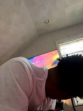 Snapshot of rayyymack chatting on 09.21.25 rayyymack online show from 09.21.25