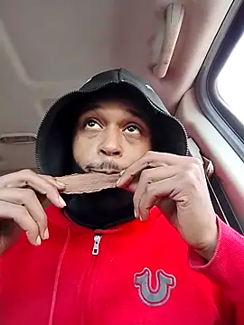 Snapshot of rayyymack chatting on 11.14.25 rayyymack online show from 11.14.25