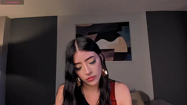 Snapshot of ValeriaRiveraX chatting on 01.24.25 ValeriaRiveraX online show from 01.24.25