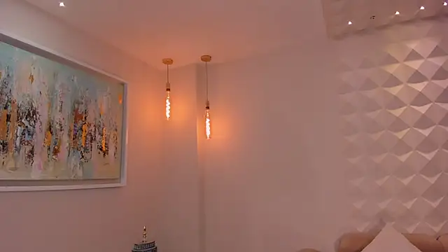 Snapshot of ValeriaRiveraX chatting on 01.28.25 ValeriaRiveraX online show from 01.28.25