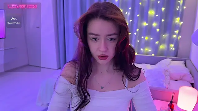 Snapshot of aveme_melissa chatting on 01.07.25 aveme melissa online show from 01.07.25