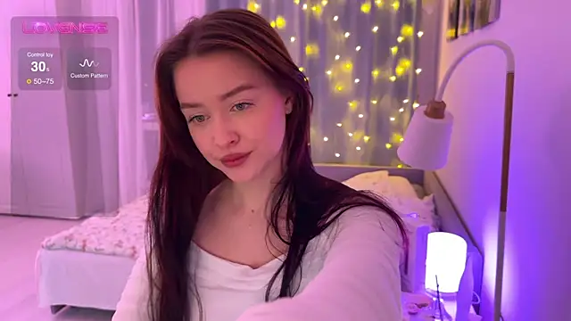 Snapshot of aveme_melissa chatting on 02.09.25 aveme melissa online show from 02.09.25