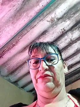 clarita 01 online show from 10.22.25