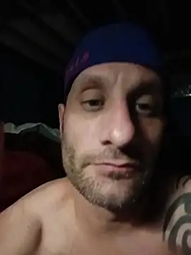 Snapshot of jdrizzle8699 chatting on 10.10.25 jdrizzle8699 online show from 10.10.25