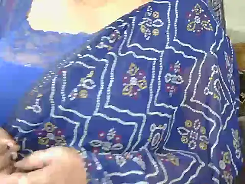 Snapshot of Cute_Ruhi99 chatting on 02.10.25 Cute Ruhi99 online show from 02.10.25