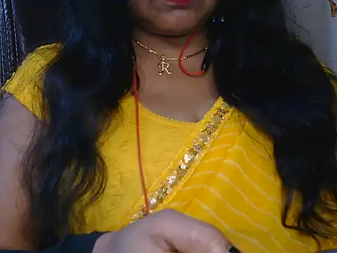 Snapshot of Cute_Ruhi99 chatting on 02.11.25 Cute Ruhi99 online show from 02.11.25
