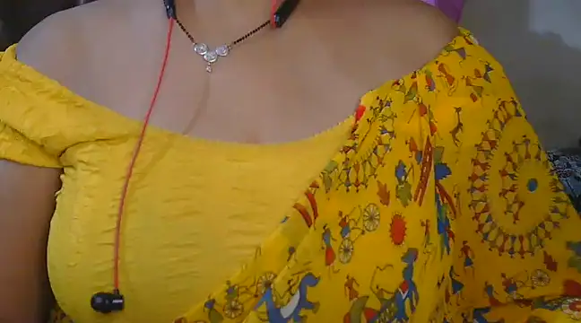 Snapshot of Cute_Ruhi99 chatting on 03.17.25 Cute Ruhi99 online show from 03.17.25