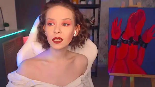 Snapshot of FascinatingEyess chatting on 01.01.25 FascinatingEyess online show from 01.01.25