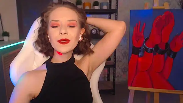 Snapshot of FascinatingEyess chatting on 01.14.25 FascinatingEyess online show from 01.14.25