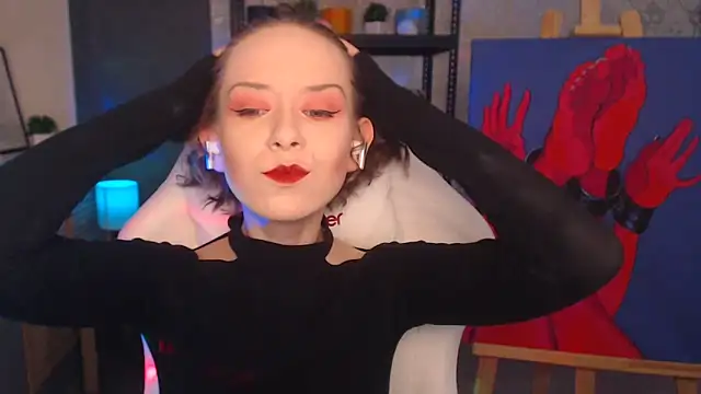 Snapshot of FascinatingEyess chatting on 02.12.25 FascinatingEyess online show from 02.12.25