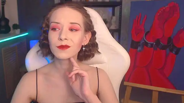 Snapshot of FascinatingEyess chatting on 09.22.25 FascinatingEyess online show from 09.22.25