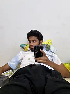 Snapshot of mykecockslong chatting on 01.01.25 mykecockslong online show from 01.01.25