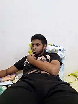 Snapshot of mykecockslong chatting on 01.05.25 mykecockslong online show from 01.05.25