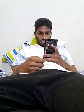 Snapshot of mykecockslong chatting on 01.21.25 mykecockslong online show from 01.21.25