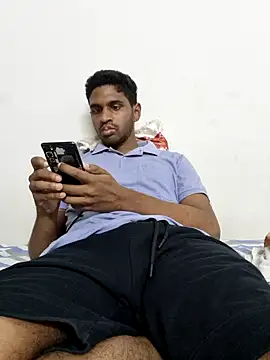 Snapshot of mykecockslong chatting on 02.08.25 mykecockslong online show from 02.08.25