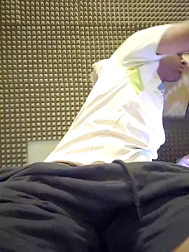 Snapshot of mykecockslong chatting on 09.23.25 mykecockslong online show from 09.23.25