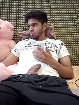 Snapshot of mykecockslong chatting on 10.16.25 mykecockslong online show from 10.16.25