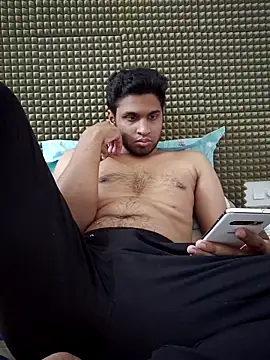 Snapshot of mykecockslong chatting on 11.18.25 mykecockslong online show from 11.18.25