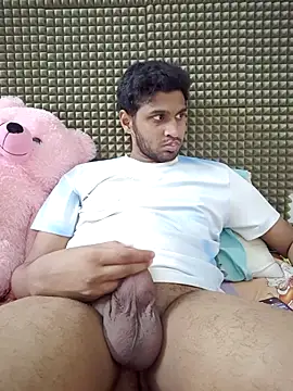 Snapshot of mykecockslong chatting on 11.26.25 mykecockslong online show from 11.26.25