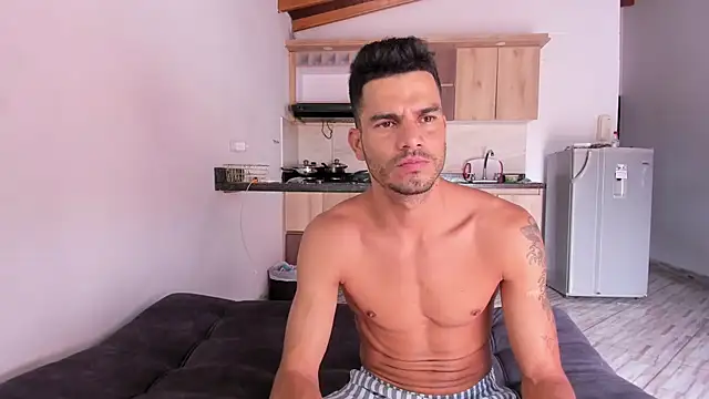 Snapshot of MorganFrei chatting on 03.12.25 MorganFrei online show from 03.12.25