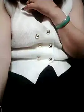 Snapshot of Rose_DiDi chatting on 02.01.25 Rose DiDi online show from 02.01.25