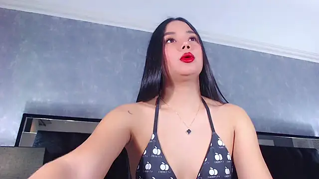Snapshot of JasmineMoore chatting on 02.04.25 JasmineMoore online show from 02.04.25