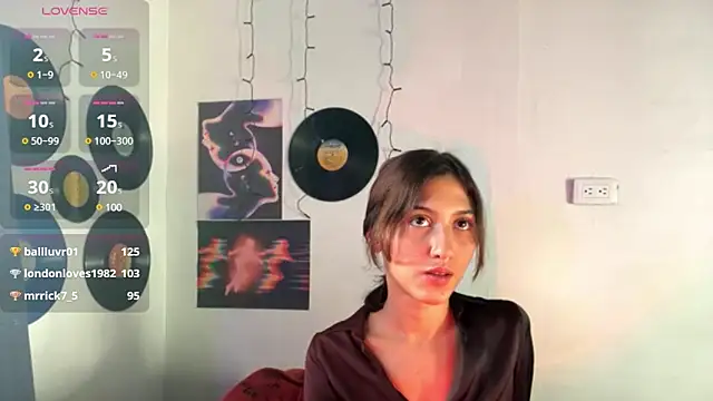 Snapshot of MissKorah chatting on 03.21.25 MissKorah online show from 03.21.25