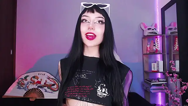 Snapshot of catipetite chatting on 02.27.25 catipetite online show from 02.27.25