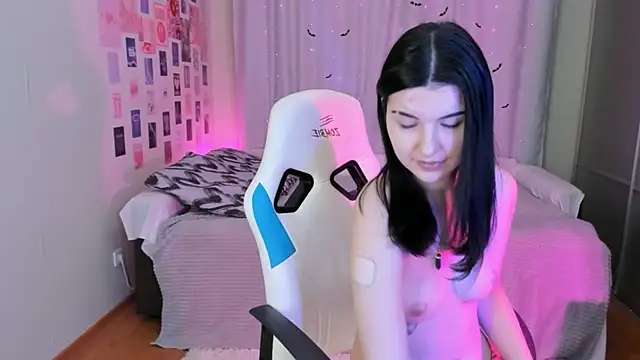 Vanessa Verona online show from 02.23.25