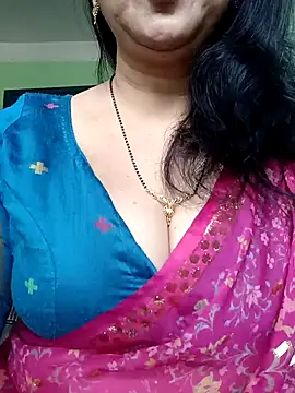 Snapshot of Rosy-B chatting on 01.13.25 Rosy-B online show from 01.13.25