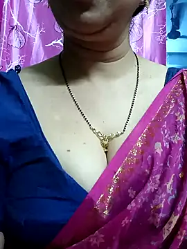 Snapshot of Rosy-B chatting on 02.26.25 Rosy-B online show from 02.26.25