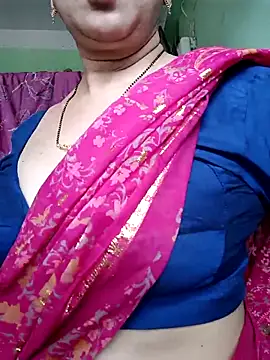 Snapshot of Rosy-B chatting on 03.17.25 Rosy-B online show from 03.17.25