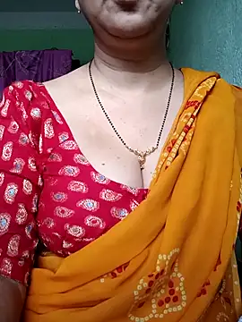 Snapshot of Rosy-B chatting on 09.09.25 Rosy-B online show from 09.09.25