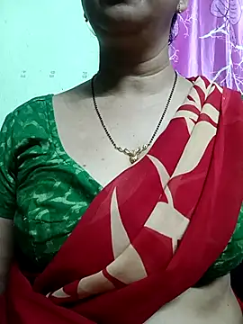 Snapshot of Rosy-B chatting on 09.24.25 Rosy-B online show from 09.24.25