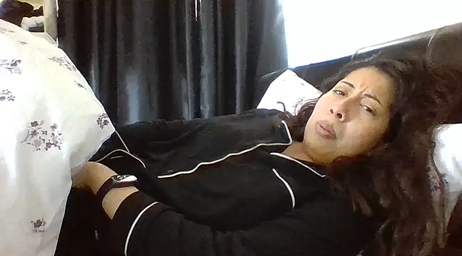 Snapshot of LorenaAnderson chatting on 02.05.25 LorenaAnderson online show from 02.05.25