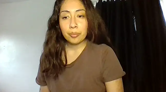 Snapshot of LorenaAnderson chatting on 02.15.25 LorenaAnderson online show from 02.15.25