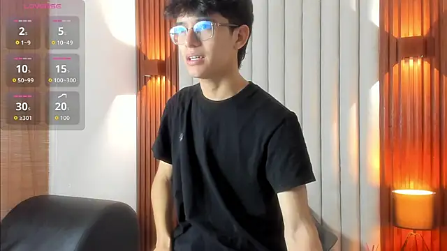 Snapshot of billie_jr chatting on 09.26.25 billie jr online show from 09.26.25