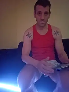 Snapshot of Aian09 chatting on 12.12.24 Aian09 online show from 12.12.24