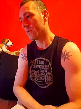 Snapshot of Aian09 chatting on 01.04.25 Aian09 online show from 01.04.25