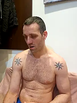 Snapshot of Aian09 chatting on 03.14.25 Aian09 online show from 03.14.25