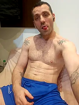 Snapshot of Aian09 chatting on 03.16.25 Aian09 online show from 03.16.25